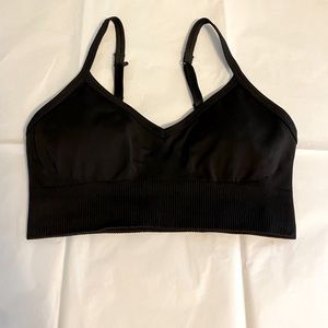 Lululemon Ebb to Street C/D Cup Bra